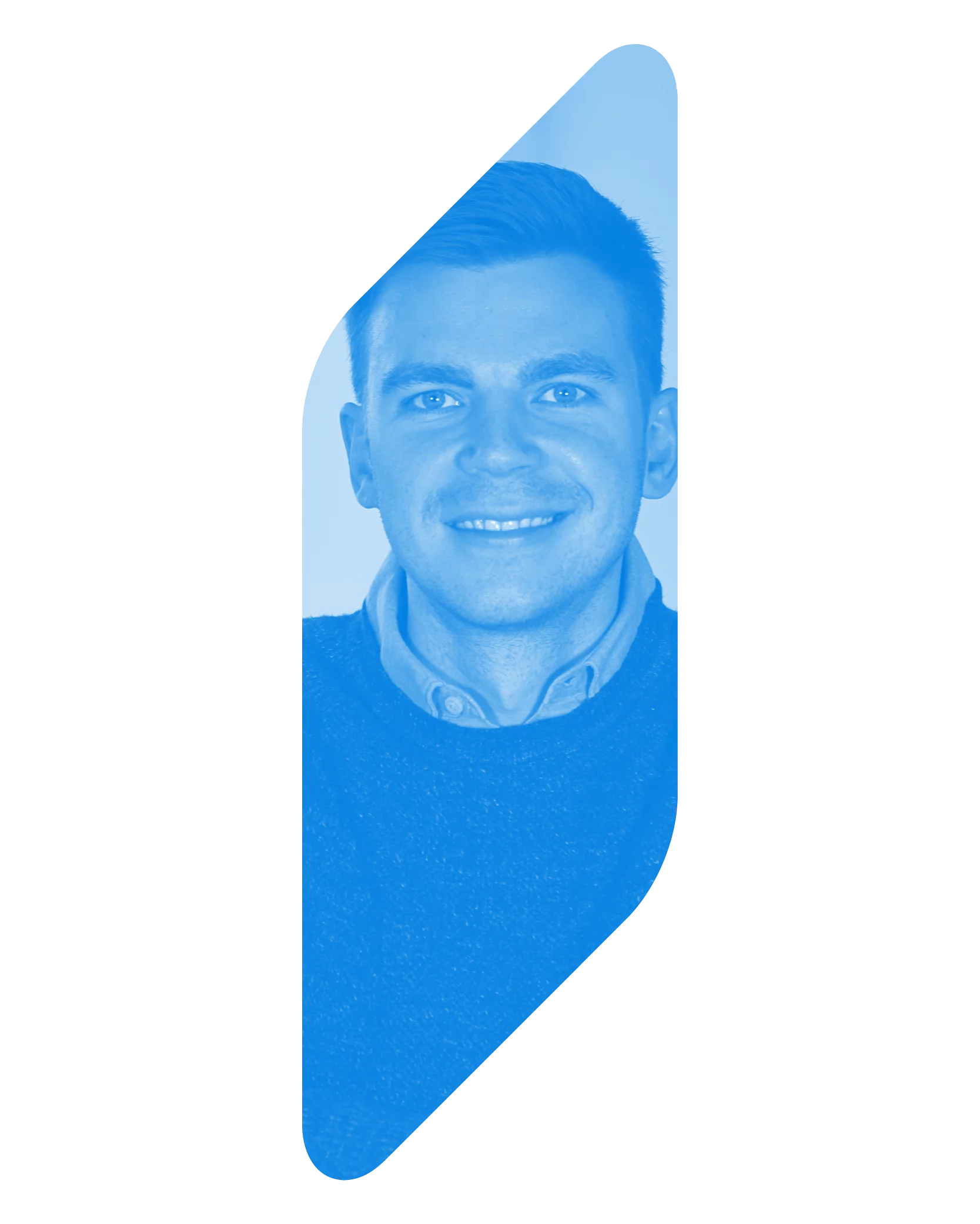 Blau getöntes, geometrisch geschnittenes Portrait von Nikolai Hochbein, Koordinator für Emissionsreduktion bei Thyssengas.