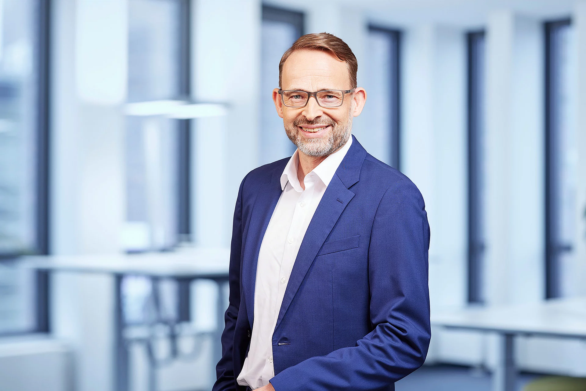 Portrait von Frank Rathlev, technische Führungskraft für die Bereiche Betrieb, Dokumentation, Instandhaltung & Netzplanung.